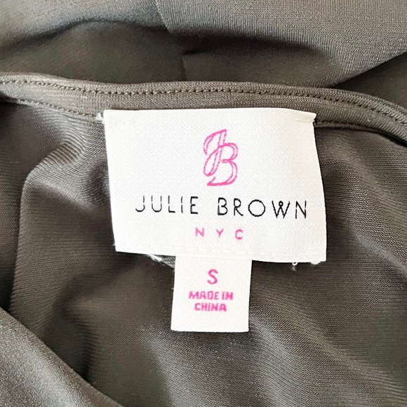 JB by Julie Brown Green Sleeveless Surplice Neckline Wide Leg Zoey Jumpsuit - Picture 3 of 3